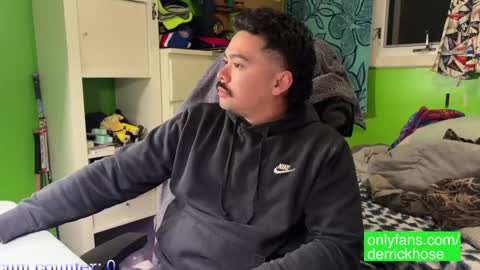 Derrick Hose online show from March 2025 03:34:01 AM