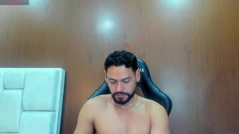 DerryBigger CM online show from October 2025 09:56:01 PM