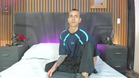 derrymeyers online show from November 2025 04:14:02 AM