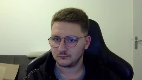 Snapshot of dervechi chatting on October 2025 11:19:02 AM dervechi online show from October 2025 11:19:02 AM