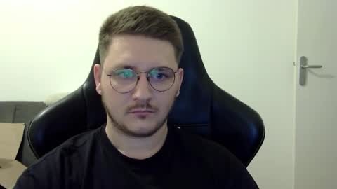 Snapshot of dervechi chatting on October 2025 04:05:02 PM dervechi online show from October 2025 04:05:02 PM