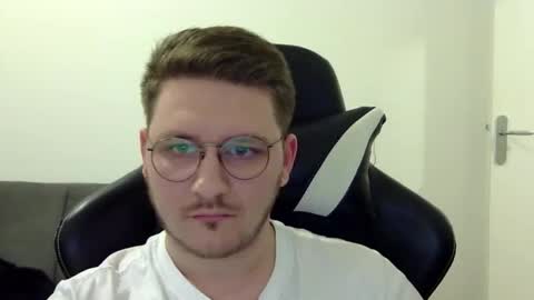 Snapshot of dervechi chatting on November 2025 07:49:02 PM dervechi online show from November 2025 07:49:02 PM