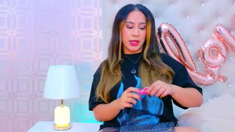 Snapshot of desire_sara chatting on February 2026 12:19:01 PM Sara Desire online show from February 2026 12:19:01 PM