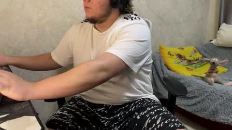 desiredude9 online show from October 2025 06:16:01 PM