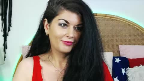 HellenMoon online show from December 2024 05:07:01 AM