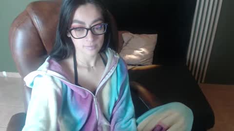 Snapshot of desiring__angel chatting on December 2024 10:30:01 AM Desiring Angel online show from December 2024 10:30:01 AM