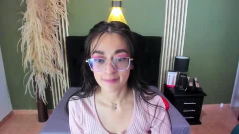 Snapshot of desiring__angel chatting on March 2025 09:03:02 AM Desiring Angel online show from March 2025 09:03:02 AM