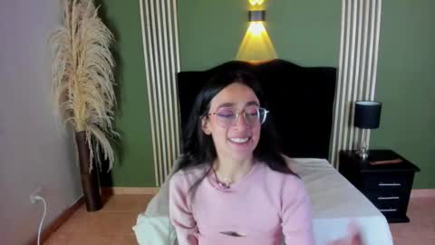 Snapshot of desiring__angel chatting on March 2025 08:00:01 AM Desiring Angel online show from March 2025 08:00:01 AM