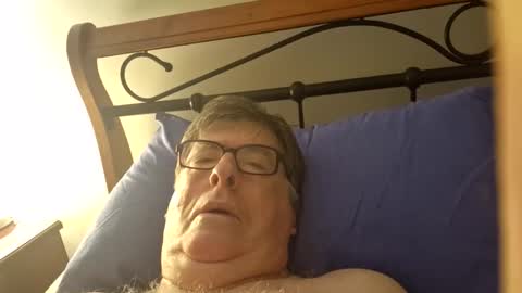 Desmon1958 online show from February 2026 06:11:02 PM