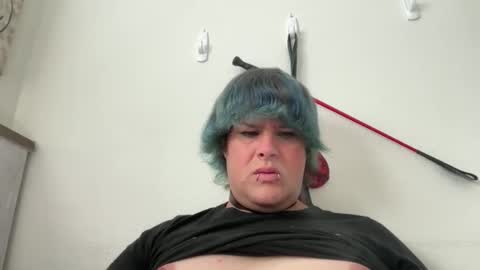 Snapshot of desmondks chatting on November 2025 07:35:01 PM Dezmond online show from November 2025 07:35:01 PM