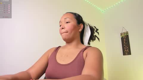 Snapshot of desty_y chatting on October 2025 01:47:02 AM desty_y online show from October 2025 01:47:02 AM