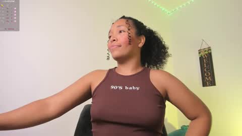 Snapshot of desty_y chatting on October 2025 10:11:02 PM desty_y online show from October 2025 10:11:02 PM