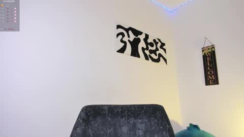 Snapshot of desty_y chatting on November 2025 03:49:01 AM desty_y online show from November 2025 03:49:01 AM