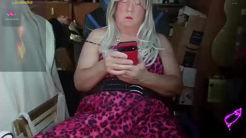 Snapshot of deviant_of_pleasure chatting on October 2025 12:53:01 AM Deviant of Pleasure online show from October 2025 12:53:01 AM