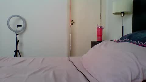 Snapshot of devilbabi chatting on October 2025 03:21:02 PM devilbabi online show from October 2025 03:21:02 PM