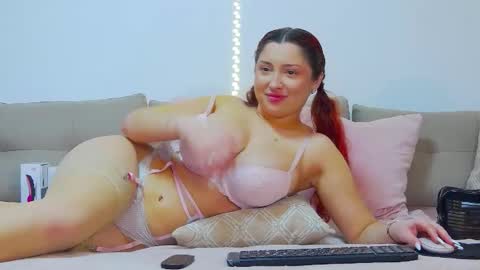 Snapshot of devilishpuss chatting on February 2025 03:35:01 PM AlexaMills online show from February 2025 03:35:01 PM