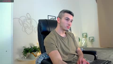 devin_ho online show from January 2025 08:24:01 PM