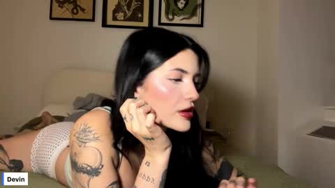 Devin online show from October 2025 11:47:02 PM