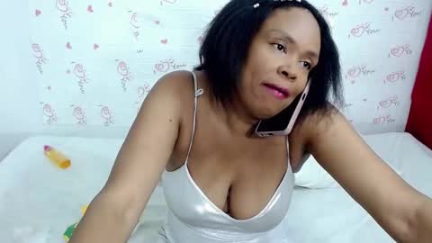 Snapshot of devorasexy2 chatting on December 2024 11:35:02 PM Devora.. online show from December 2024 11:35:02 PM