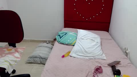 Snapshot of devorasexy2 chatting on January 2025 05:01:01 PM Devora.. online show from January 2025 05:01:01 PM