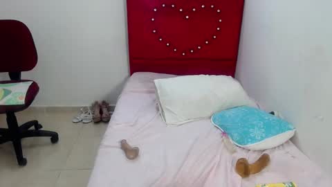 Snapshot of devorasexy2 chatting on February 2025 01:45:01 AM Devora.. online show from February 2025 01:45:01 AM