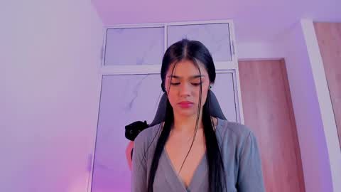 Snapshot of devours_fire chatting on May 2026 07:53:02 PM Sara 3 online show from May 2026 07:53:02 PM