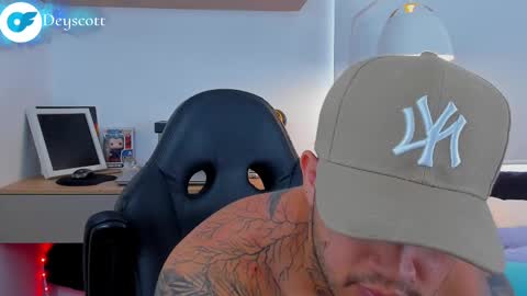 JULIAN online show from February 2025 06:10:02 PM