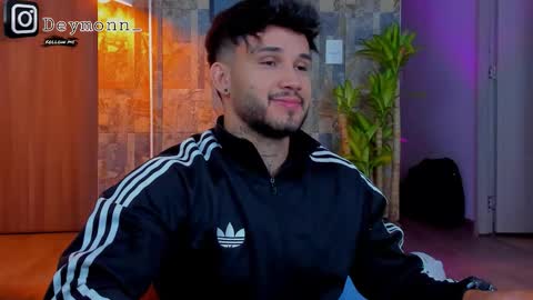 JULIAN online show from October 2025 02:09:01 AM