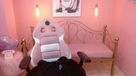 Snapshot of dhalton_x chatting on February 2026 04:20:01 AM Dhalton online show from February 2026 04:20:01 AM