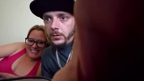 dharbison23 online show from October 2025 05:35:01 PM