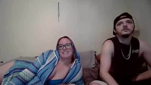 dharbison23 online show from November 2025 12:05:02 PM