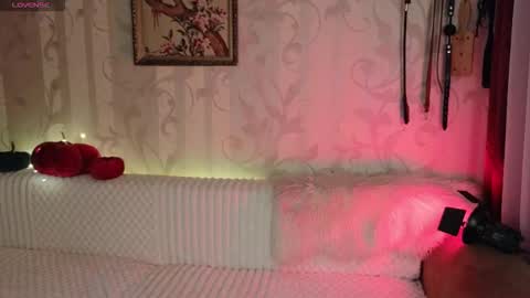 Snapshot of dia__diana chatting on November 2025 03:12:01 PM Diana Di Honey online show from November 2025 03:12:01 PM