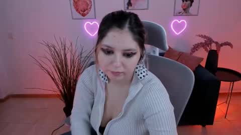 Dia online show from February 2025 05:29:01 PM