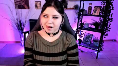 Dia online show from March 2025 11:27:01 PM