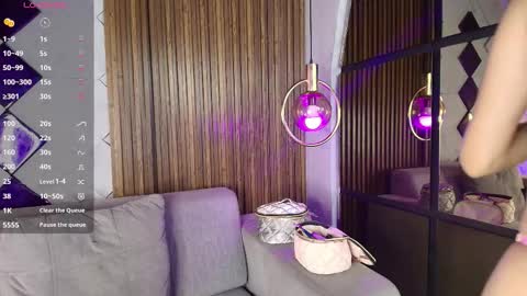 Camila and Megan online show from November 2025 07:06:01 PM