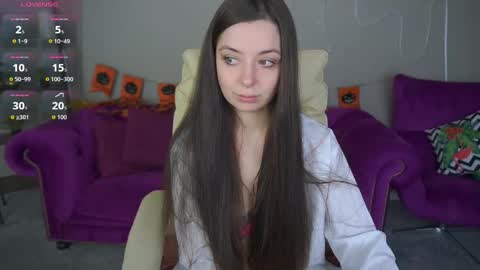 Sasha online show from November 2025 06:27:01 AM