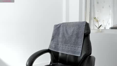 diamondkay_ online show from October 2025 06:19:01 AM