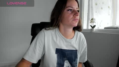 diamondkay_ online show from October 2025 07:28:01 AM