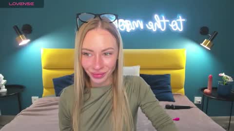 Snapshot of diana_garrett chatting on October 2025 08:32:01 AM Diana  online show from October 2025 08:32:01 AM