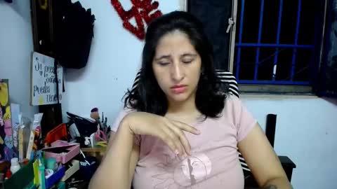 Snapshot of diana_rogu chatting on September 2025 06:18:01 AM diana_rogu online show from September 2025 06:18:01 AM