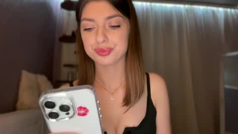 Snapshot of dianaa_lee chatting on June 2026 09:06:01 PM DIANA online show from June 2026 09:06:01 PM