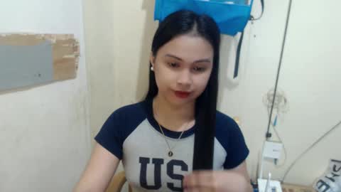 Snapshot of diane_intownx chatting on February 2025 12:04:02 AM Diane online show from February 2025 12:04:02 AM