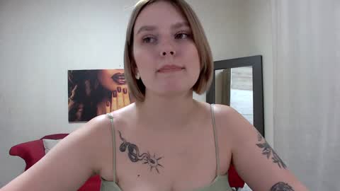 Snapshot of dianemills chatting on February 2025 05:39:01 AM Diane Mills online show from February 2025 05:39:01 AM