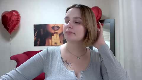 Snapshot of dianemills chatting on February 2025 03:03:02 PM Diane Mills online show from February 2025 03:03:02 PM