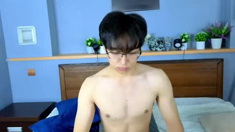 Snapshot of dianinav chatting on February 2026 02:28:01 PM Adam online show from February 2026 02:28:01 PM