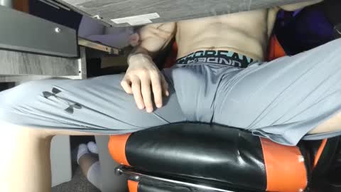 Snapshot of dick_and_muscle chatting on February 2025 06:56:01 AM Dick And Muscle online show from February 2025 06:56:01 AM