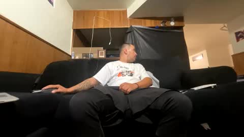 Snapshot of dickemdown93est chatting on October 2025 04:43:02 AM dickemdown93est online show from October 2025 04:43:02 AM