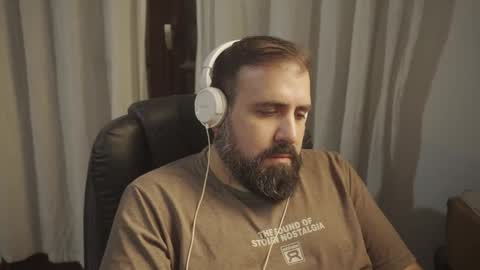 Snapshot of dicristalino chatting on May 2026 12:39:01 AM Cristian Dipolino online show from May 2026 12:39:01 AM