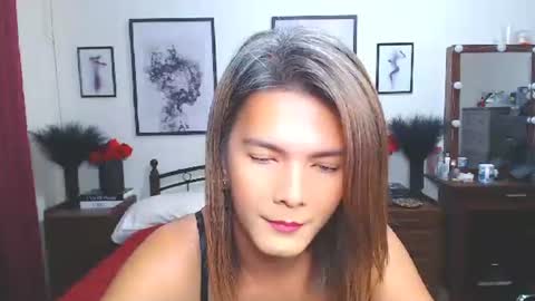 Dennesse online show from December 2025 11:09:02 PM