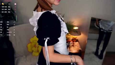 Elwyna online show from October 2025 06:50:02 PM